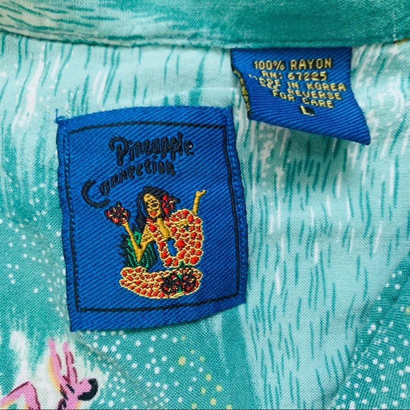 Vintage Women’s Cropped Hawaiian Shirt - Picture 5 of 6